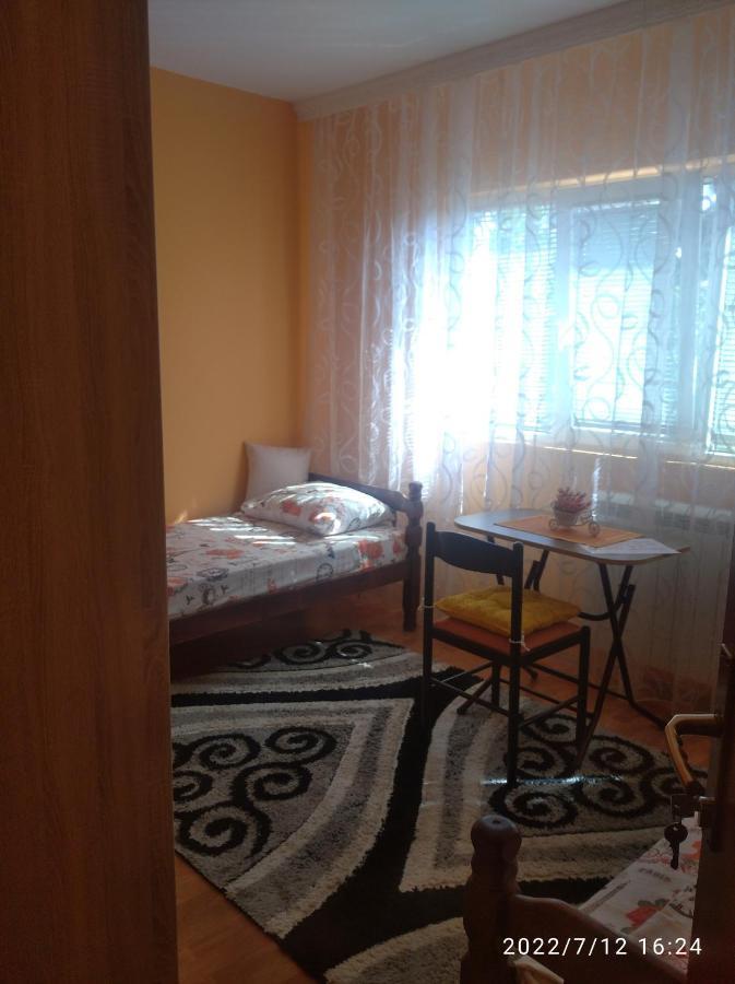 Buric Rooms Nikšić Zewnętrze zdjęcie