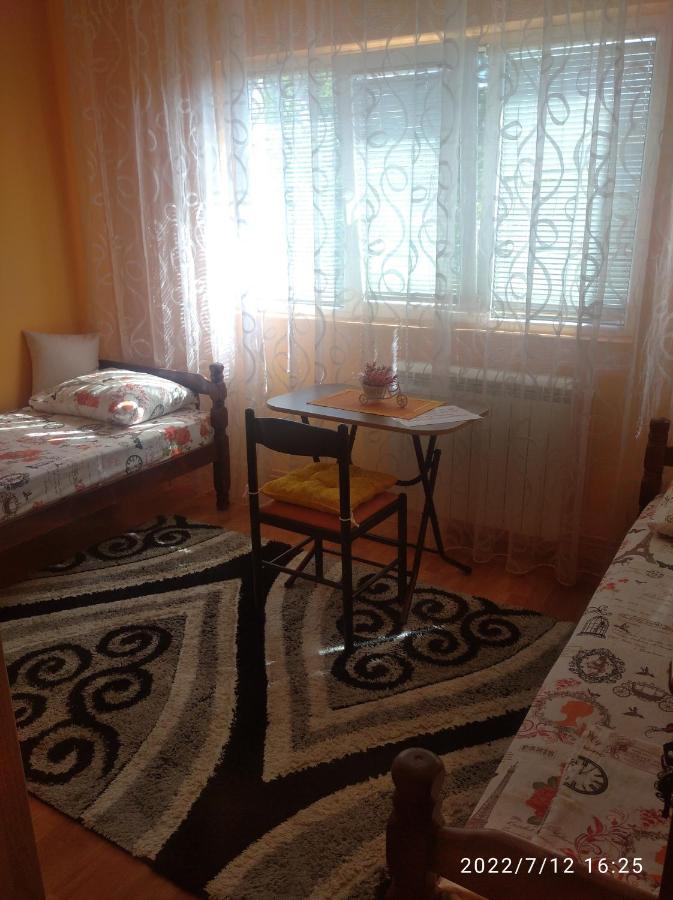 Buric Rooms Nikšić Zewnętrze zdjęcie